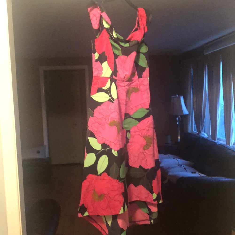 Beautiful floral high-lo dress by New York and Company